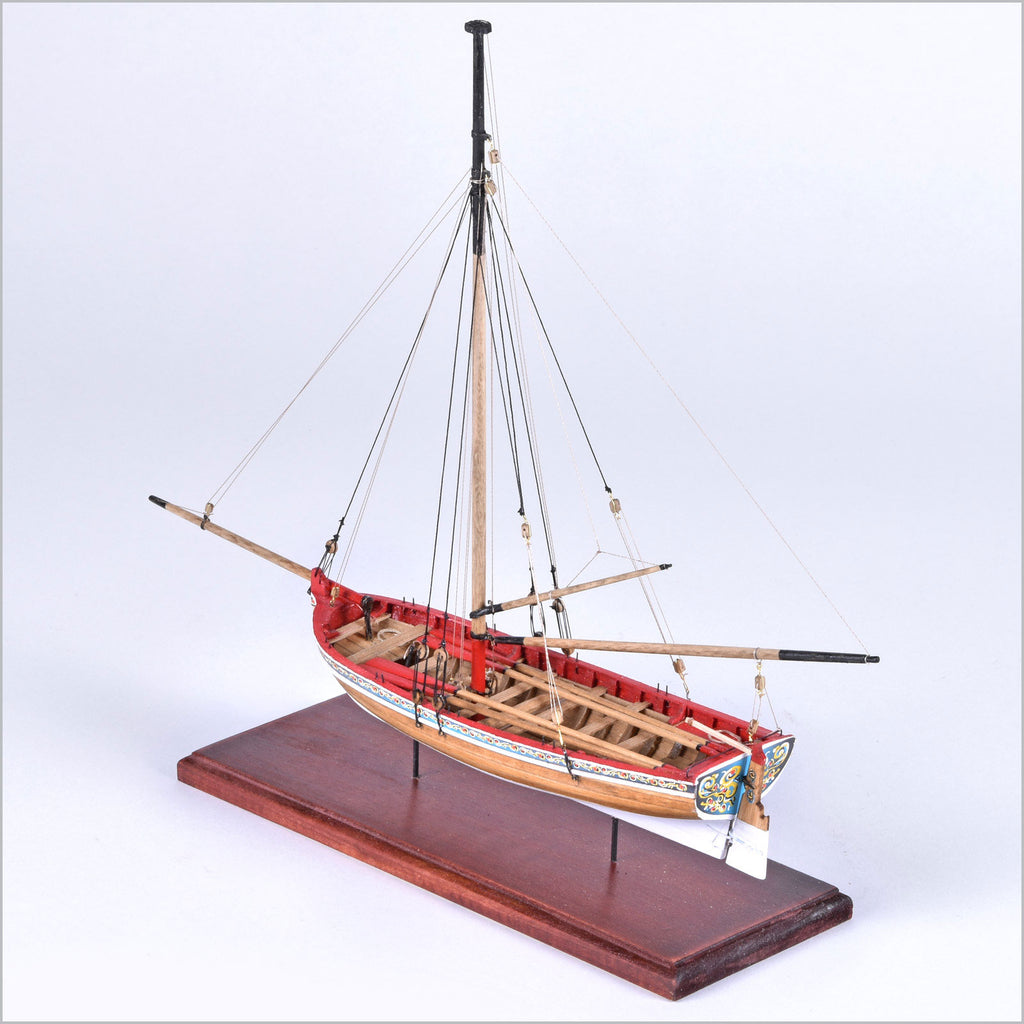 18TH CENTURY LONGBOAT 1:48