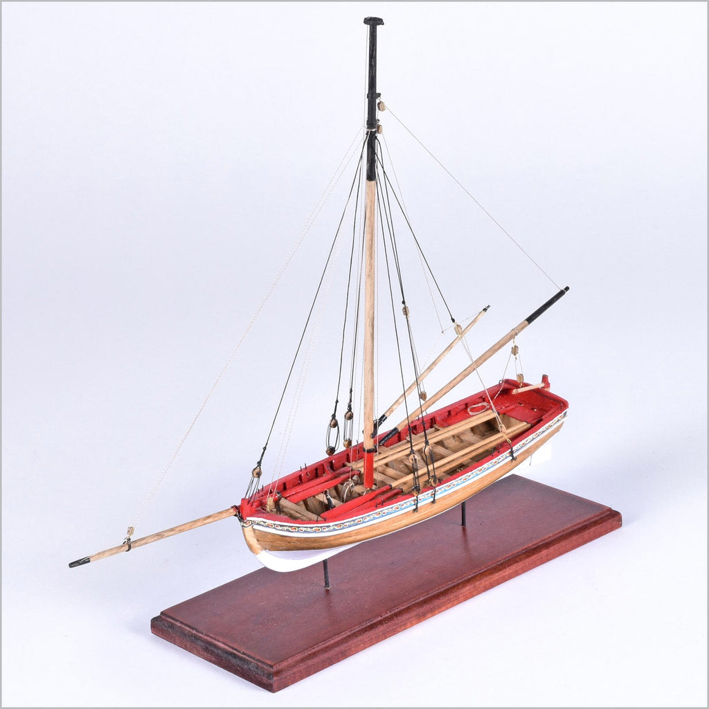 18TH CENTURY LONGBOAT 1:48