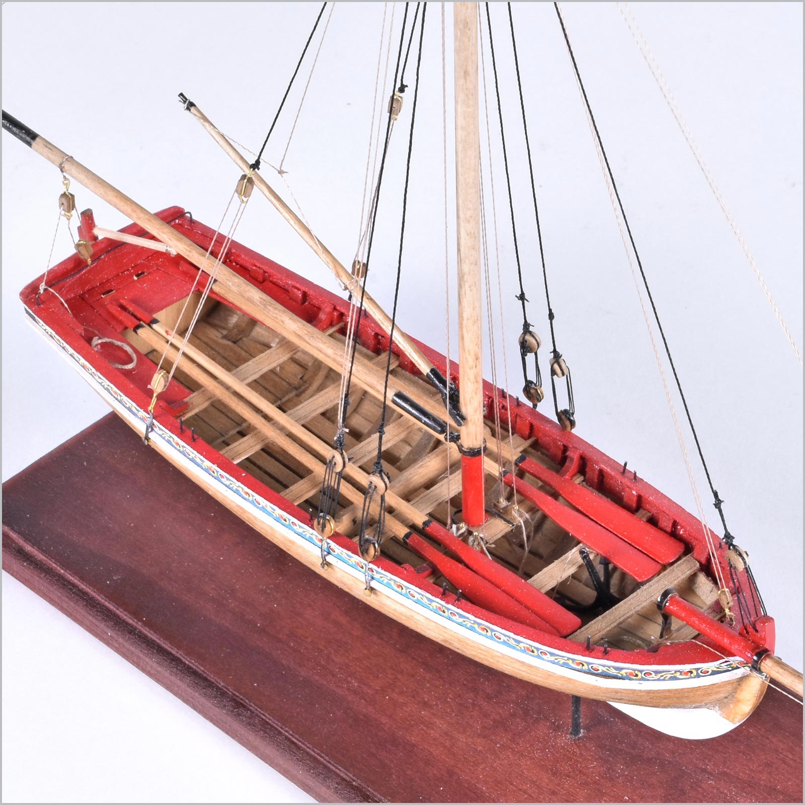 18TH CENTURY LONGBOAT 1:48