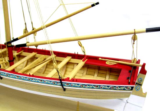 18TH CENTURY LONGBOAT 1:48